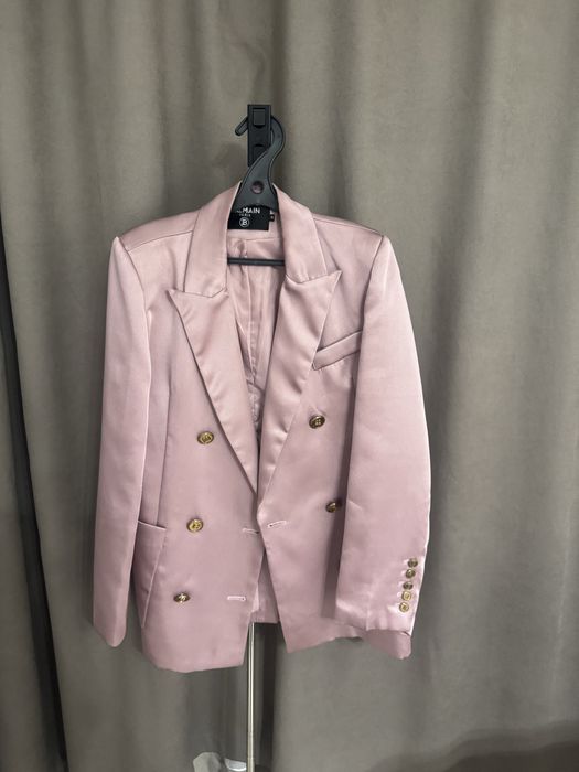 Стильный двубортный пиджак