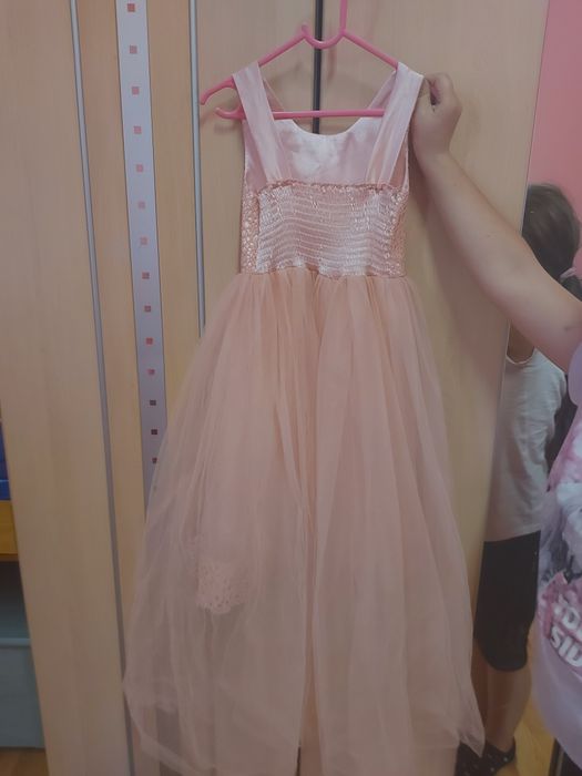 Rochite fetita 9-10 ani