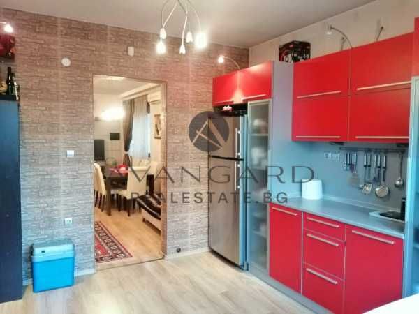Продава се Етаж от къща в Пловдив, Център - 318 кв.м за 1011 €/кв.м - Снимка #2