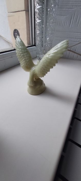 Продам  антиквариат  двух  орлов.