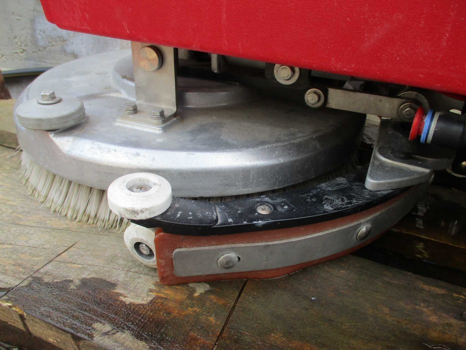 aspirator masina de curatat spalat nilfisk