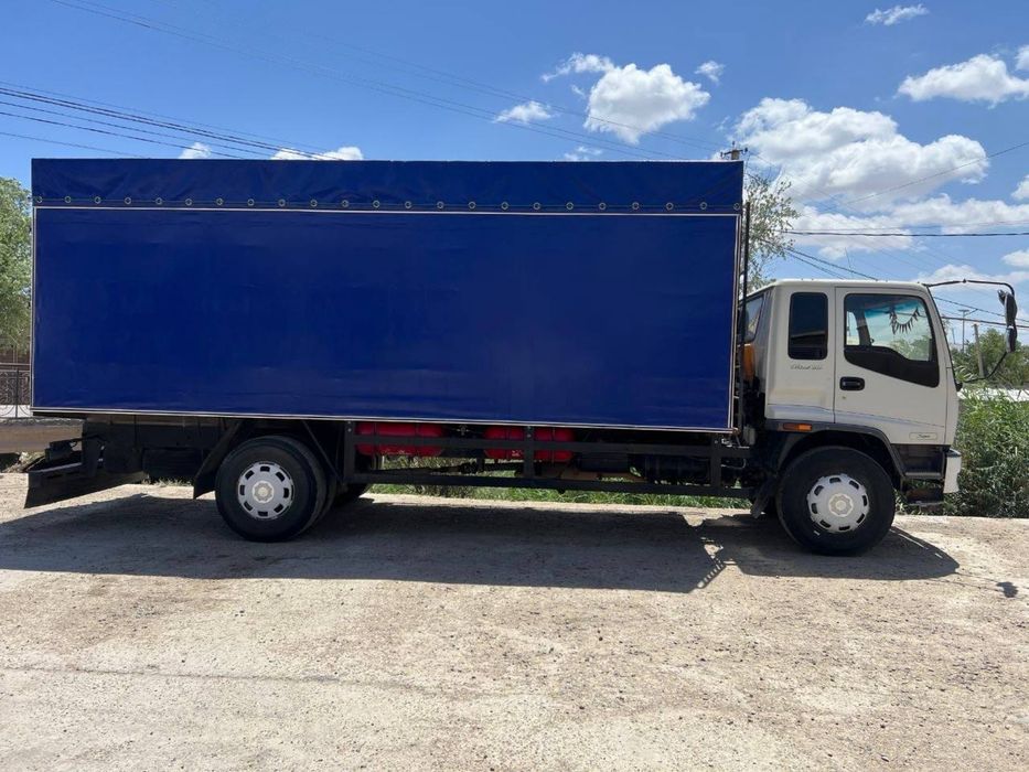 Isuzu 2015 yil 10 tonnalik