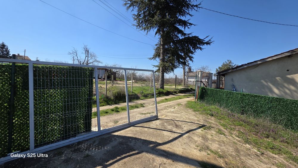 Продавам 5 метра самоносеща портална врата