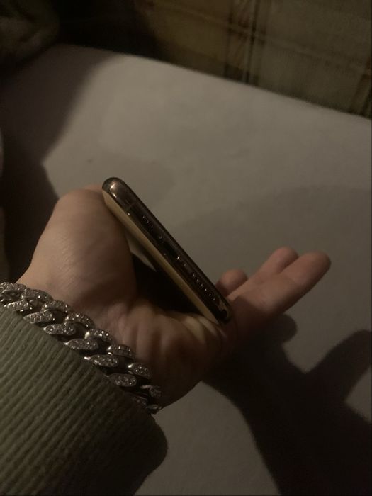 iPhone 11 pro gold