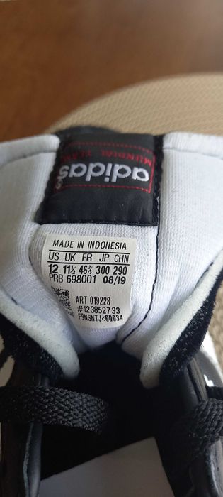 Adidas сороконожки