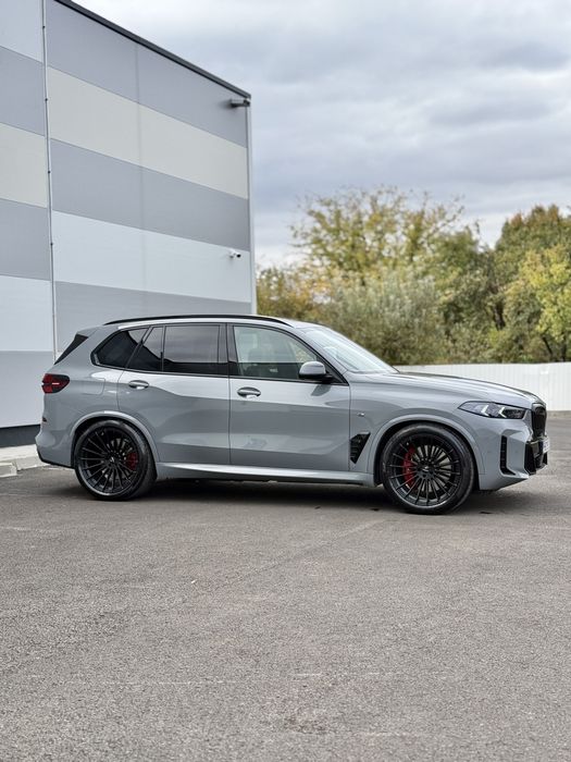 BMW X5 2023 — imagine 2