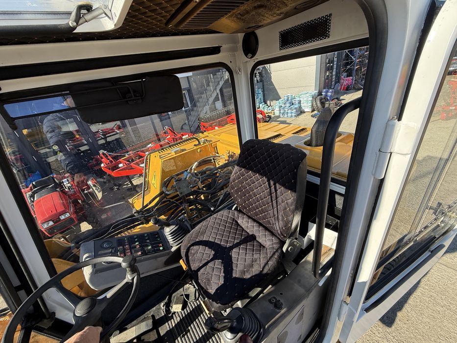 Excavator Liebherr A 308 recent adus