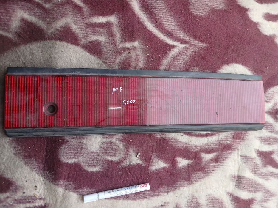 Фонарь Мазда 323F