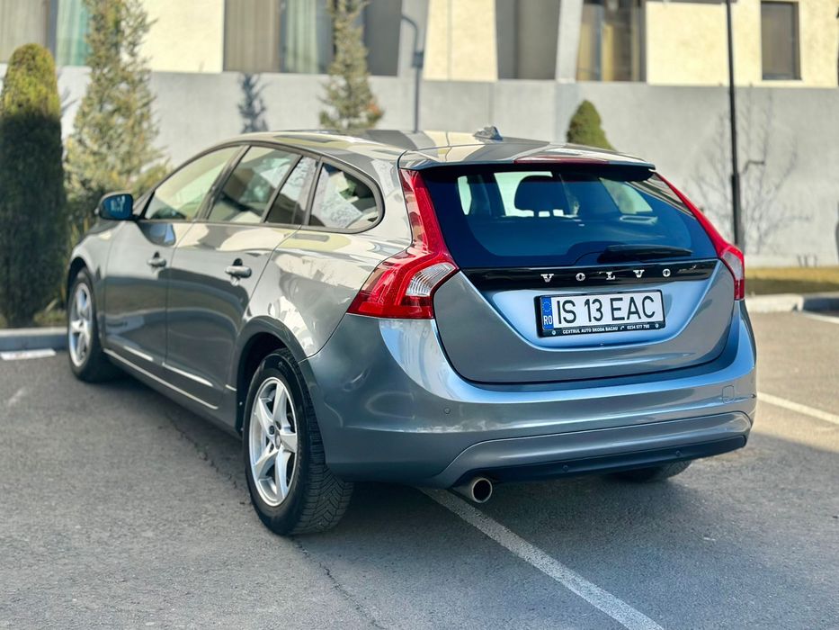 VOLVO V60 2018 — imagine 2