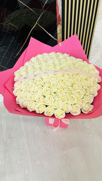 АКЦИЯ 101 роза со скидкой 20.мың. 51 роза 12.мың (негізгі баға 20 мың)