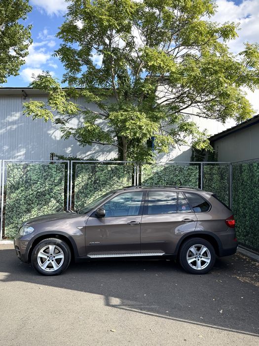 BMW X5 E70 LCI xDrive40d 306 CP