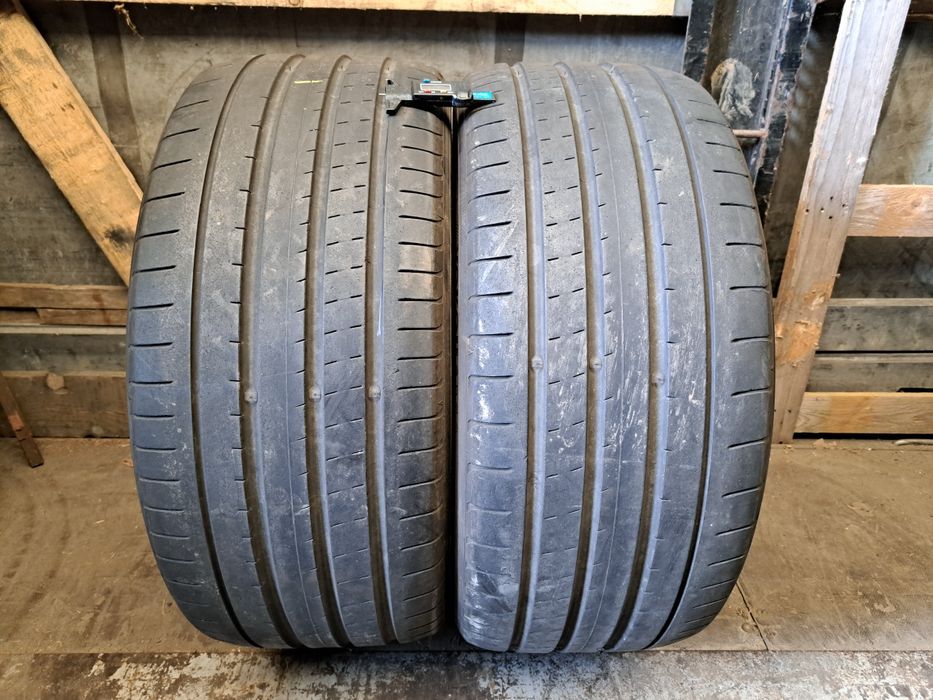 2 anvelope 275/40 R21 Yokohama 6mm