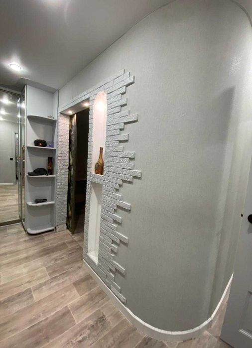 ПРОДАМ 2-х комн кв ЦЕНТР