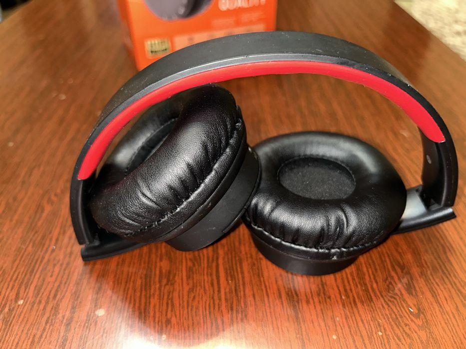 Продам наушники BOROFONE