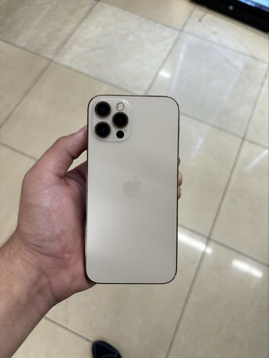 Iphone 12 pro golt