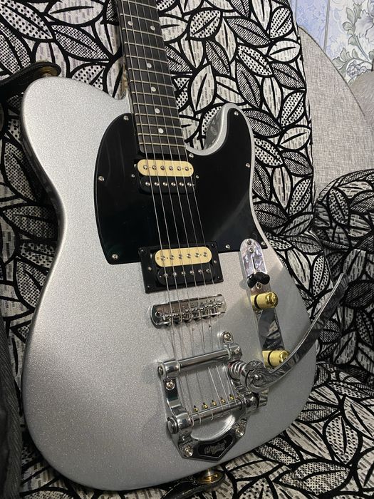 Продаю электрогитару