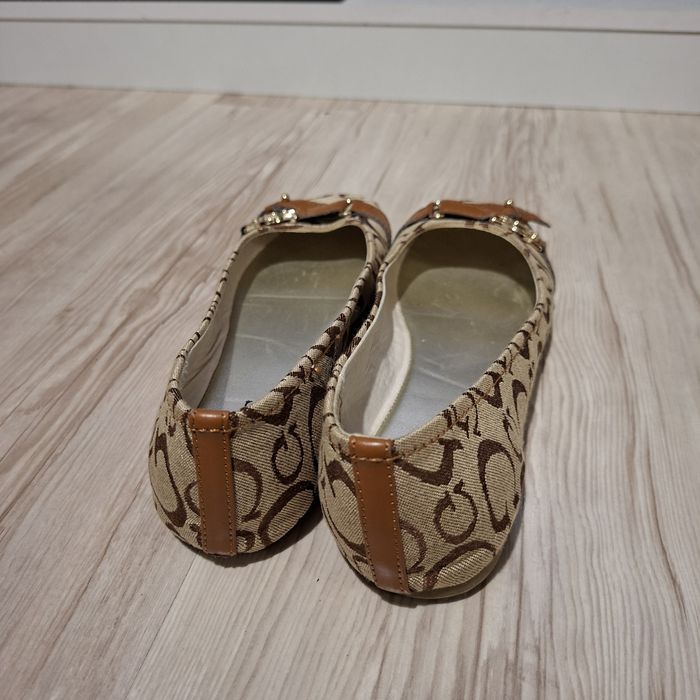 Дамски обувки тип "балерина" Guess