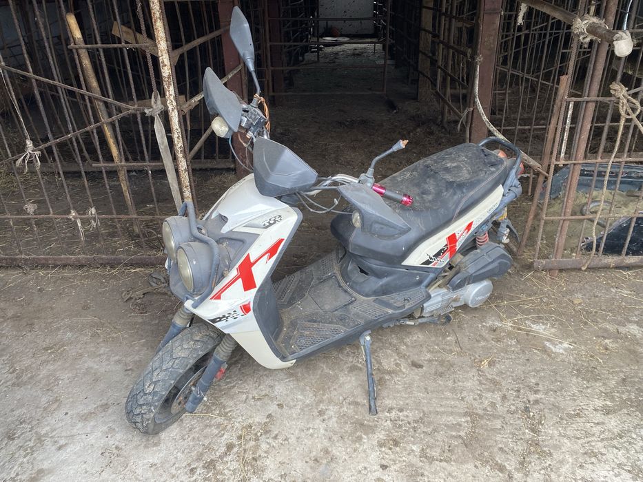 Скутер Vento tmec50qt-9a