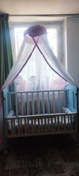 Кровать детская с балдахином