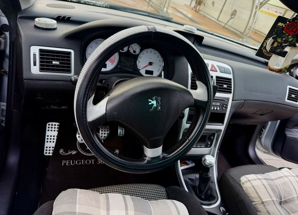 Peugeot 307cc cabriolet masina la pret de iphone