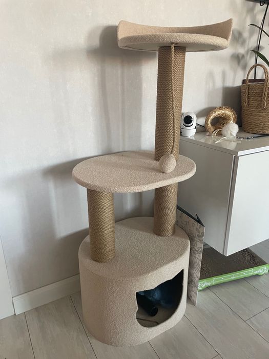 Домик для кошек новый