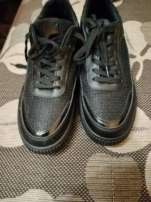 Дамски маратонки