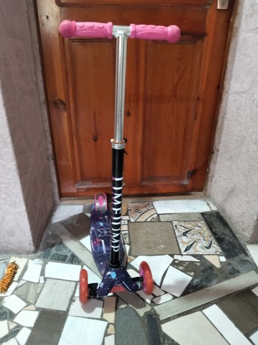 Детский самокат продам