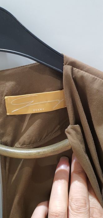 Шикарное платье Genny