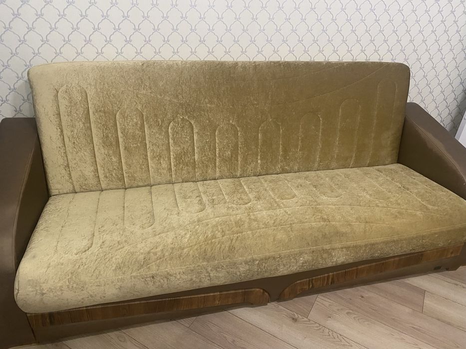 Продам диван книжка
