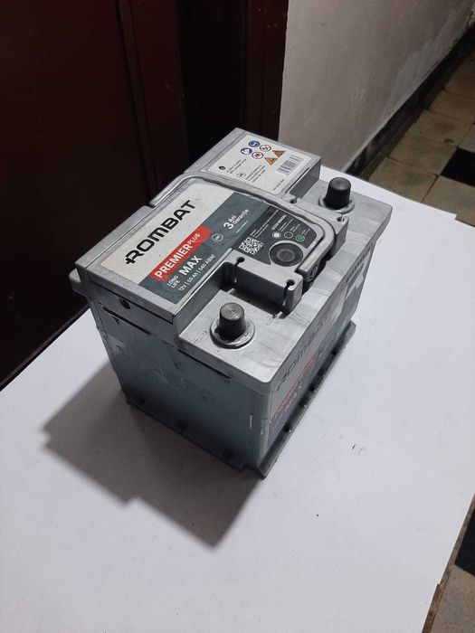 Baterie acida cu plumb pentru pornire