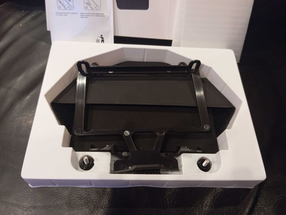 Sun shade for DJI Smart Controlled.