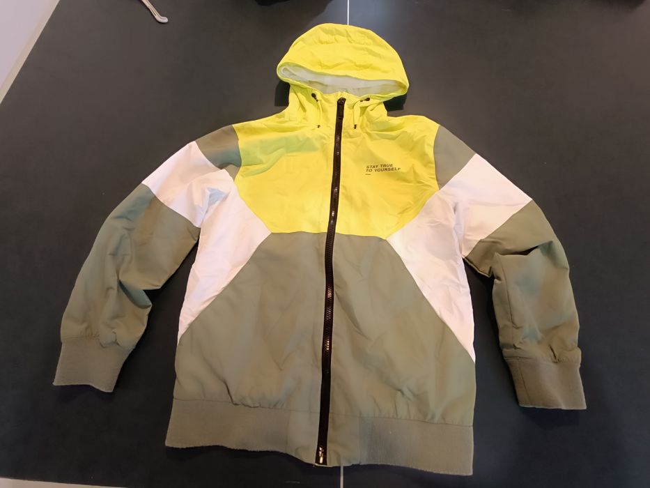 Geacă impermeabilă Reserved, 11-12ani