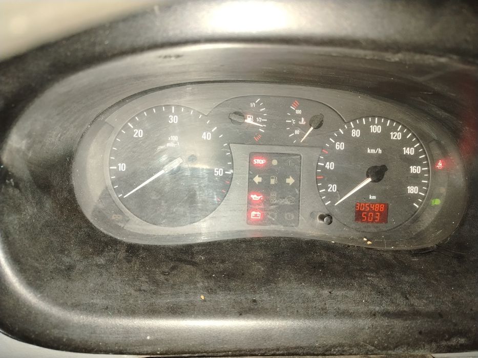 Продава се Опел Мовано