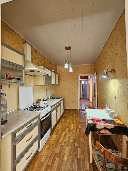 Срочная продажа! 3-х ком. Аэропорт международный.