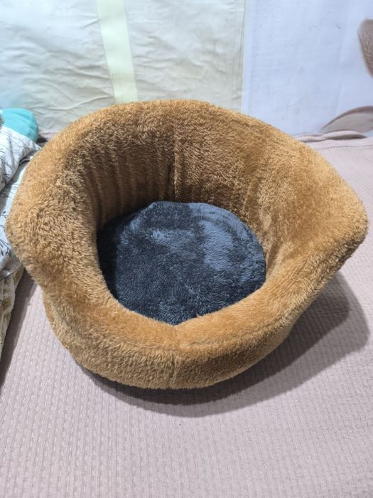 Лежанка для кошек