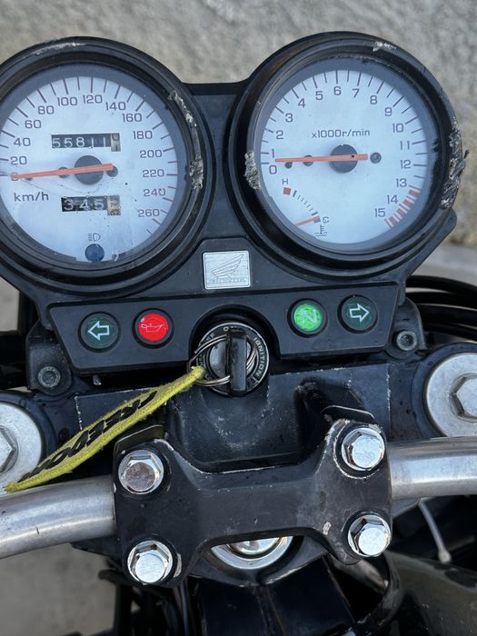 Vand Honda Hornet pc34 categoria A2 avariat