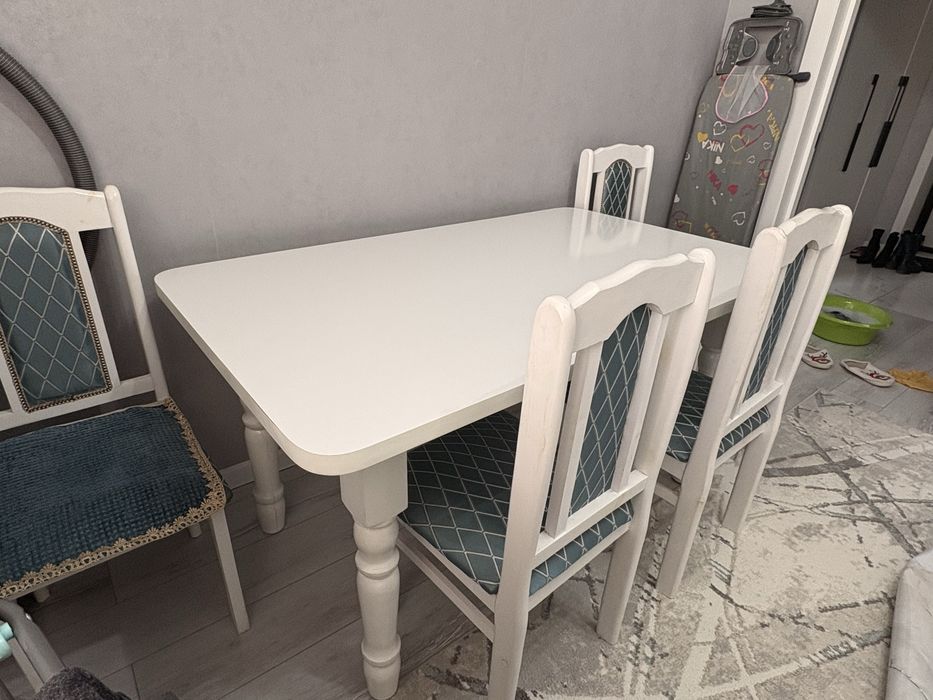 Кухонный стол + 6 стульев