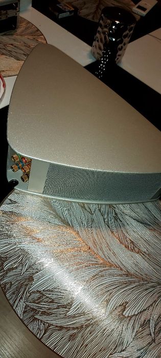 QUADRAL MAGIQUE тонколона съраунд 3 в1