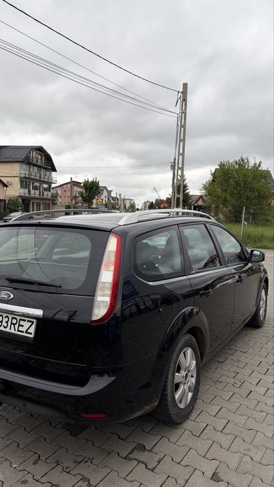 Ford focus 1.8 benzina.