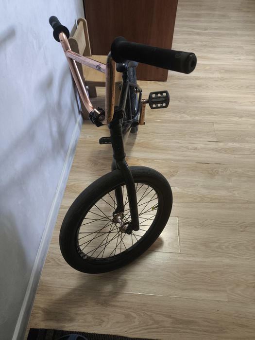 Bmx dk bikes черно-золотой