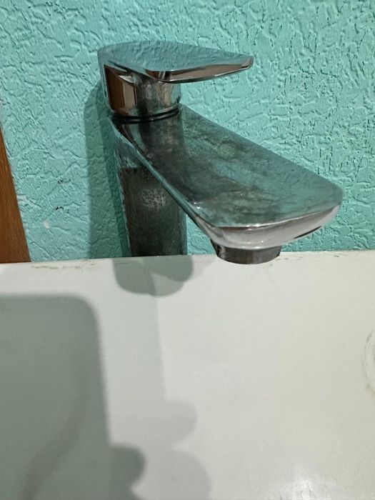 Отдам даром раковина с краном