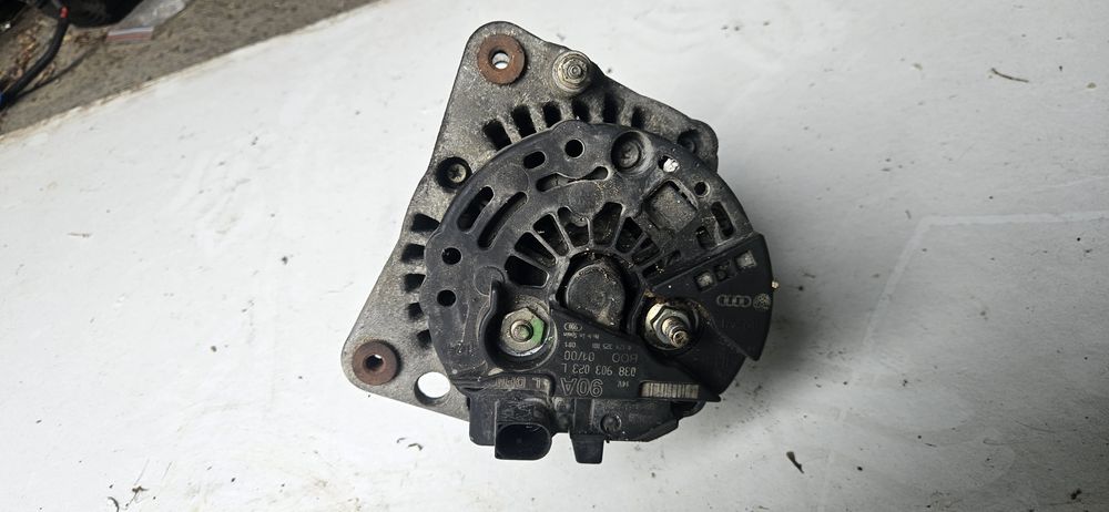 Алтернатор / Генератор за VW Audi Seat Skoda 90A №038 903 023 90