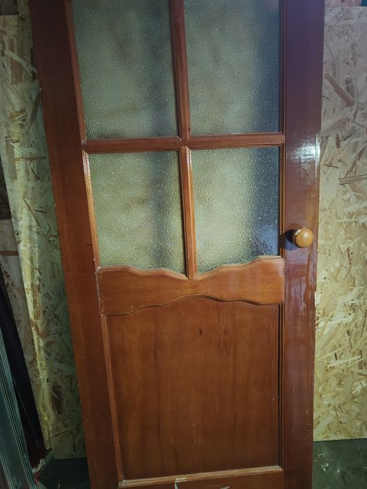 Продам бу дверьи