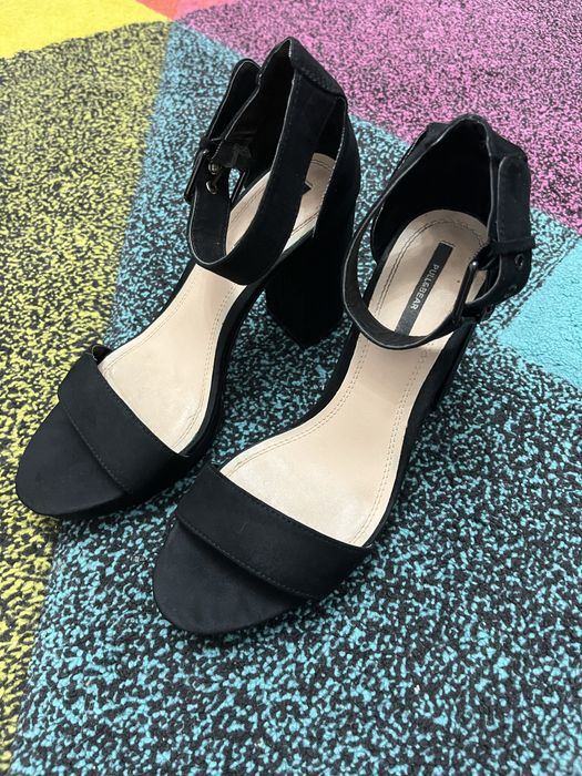 Sandale Pull&Bear marimea 39