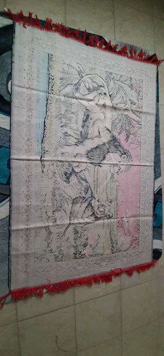 Carpeta pereti antică cu Lei