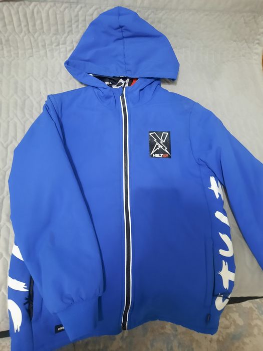 Продам весеннюю куртку