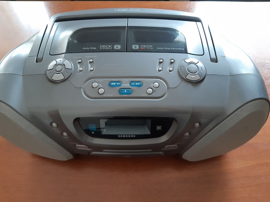 Магнитофон, бумбокс, радио самсунг.