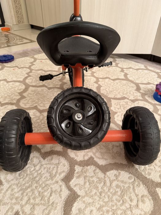 Продам трехколесный велосипед