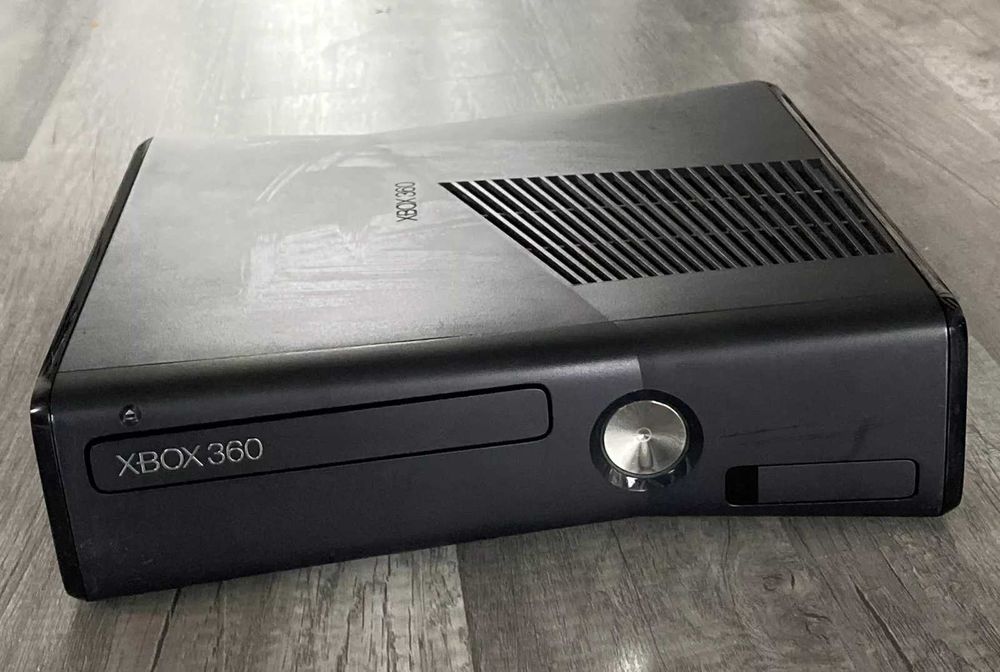 xbox 360 slim + игры прошитый фрибут