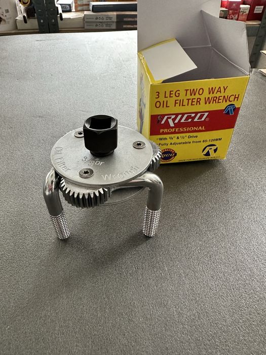 Скоба за маслен филтър тип паяк - права и крива Rico